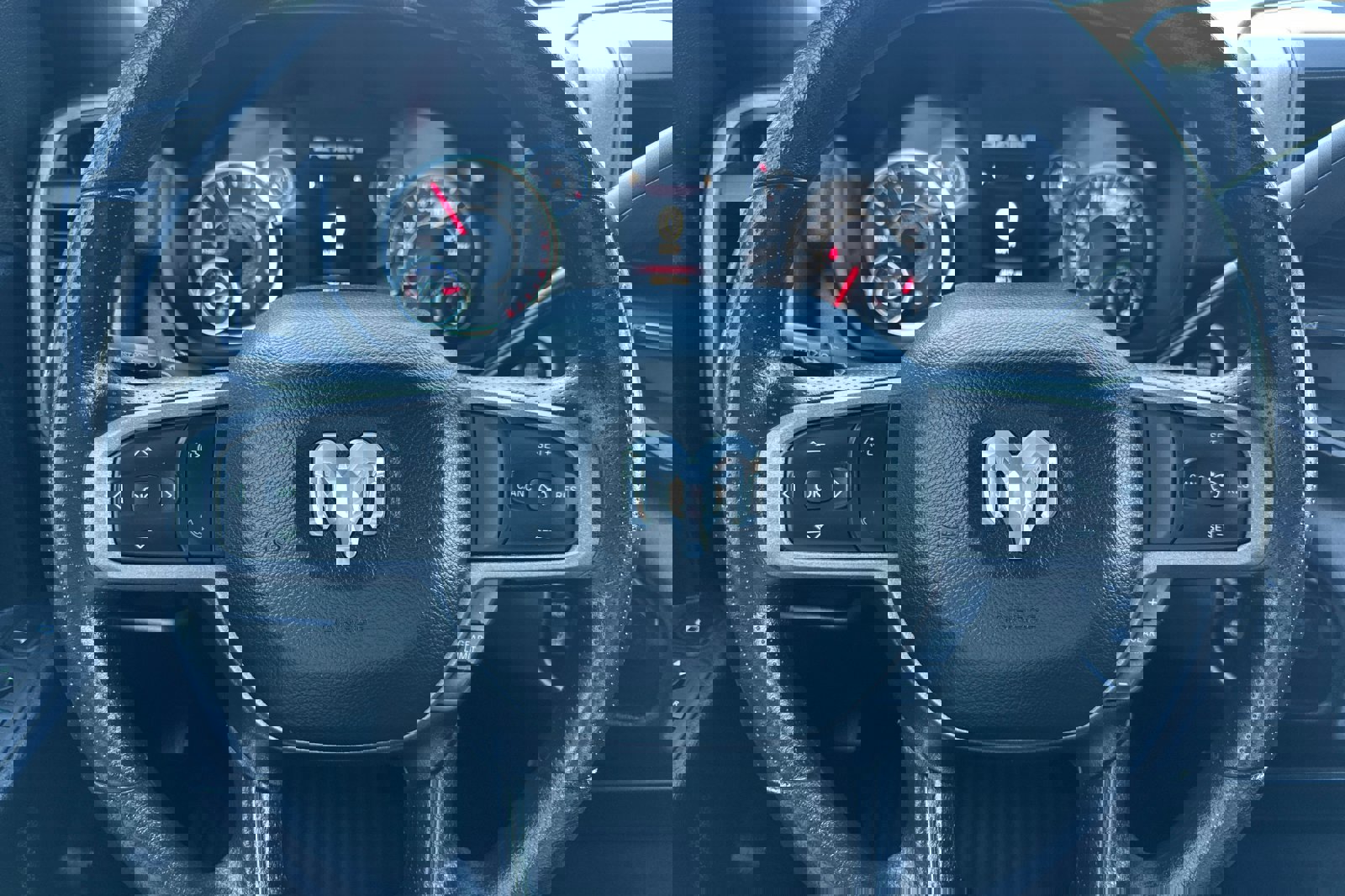 Used 2024 RAM 2500 Tradesman w/ Chrome Appearance Group image 23