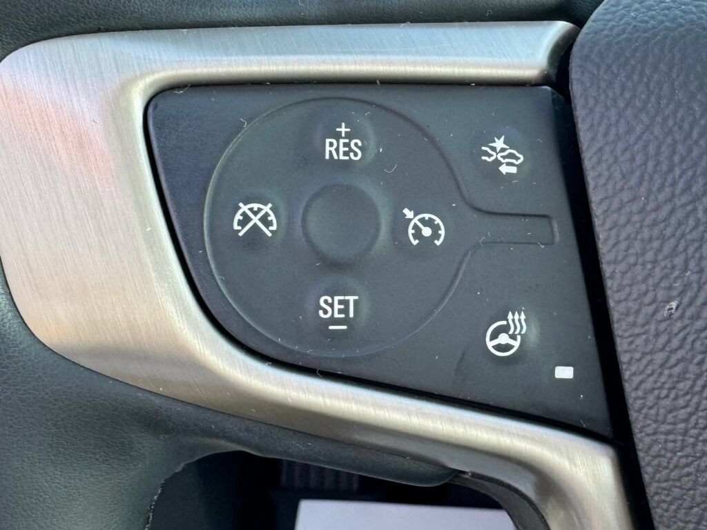 Used 2023 GMC Acadia Denali w/ Denali Technology Package AWD/4WD image 27