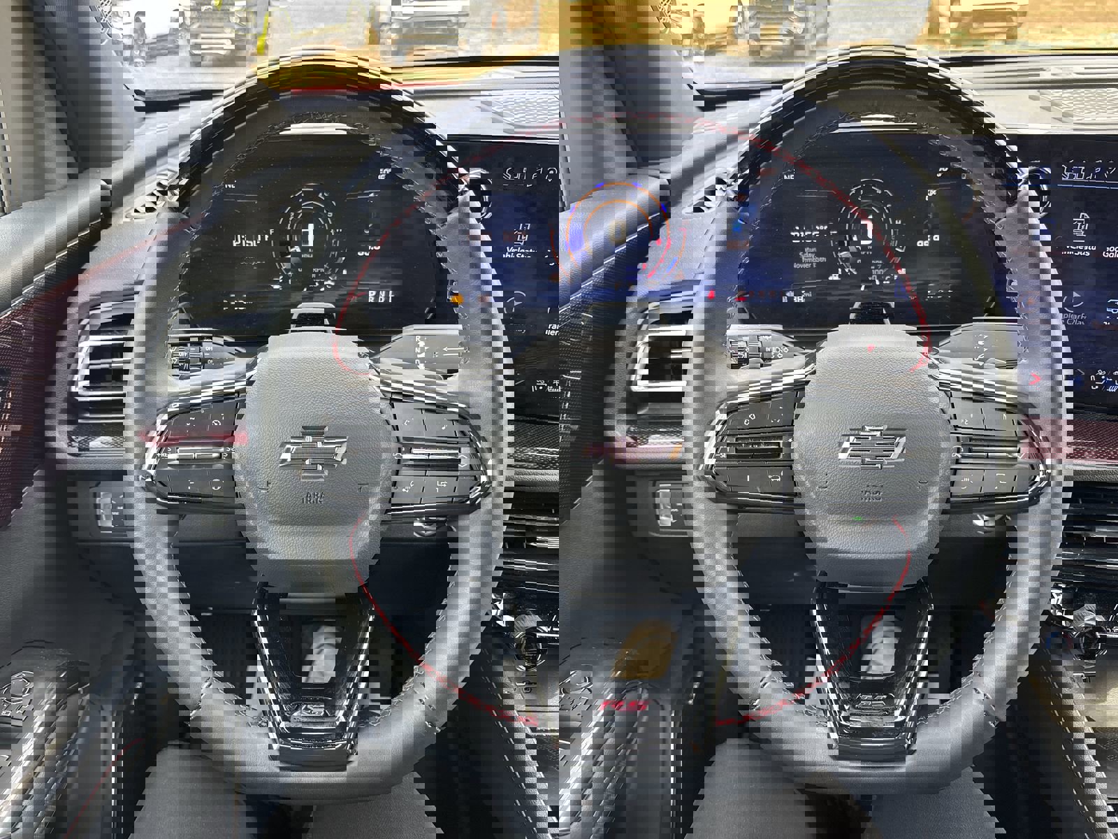 Used 2024 Chevrolet Traverse RS image 17