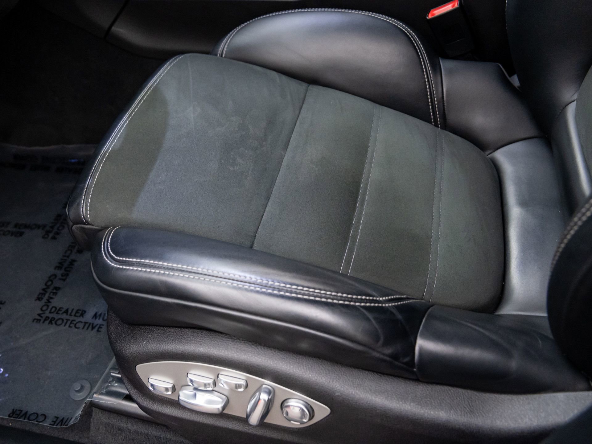 Certified 2024 Porsche Macan GTS image 16