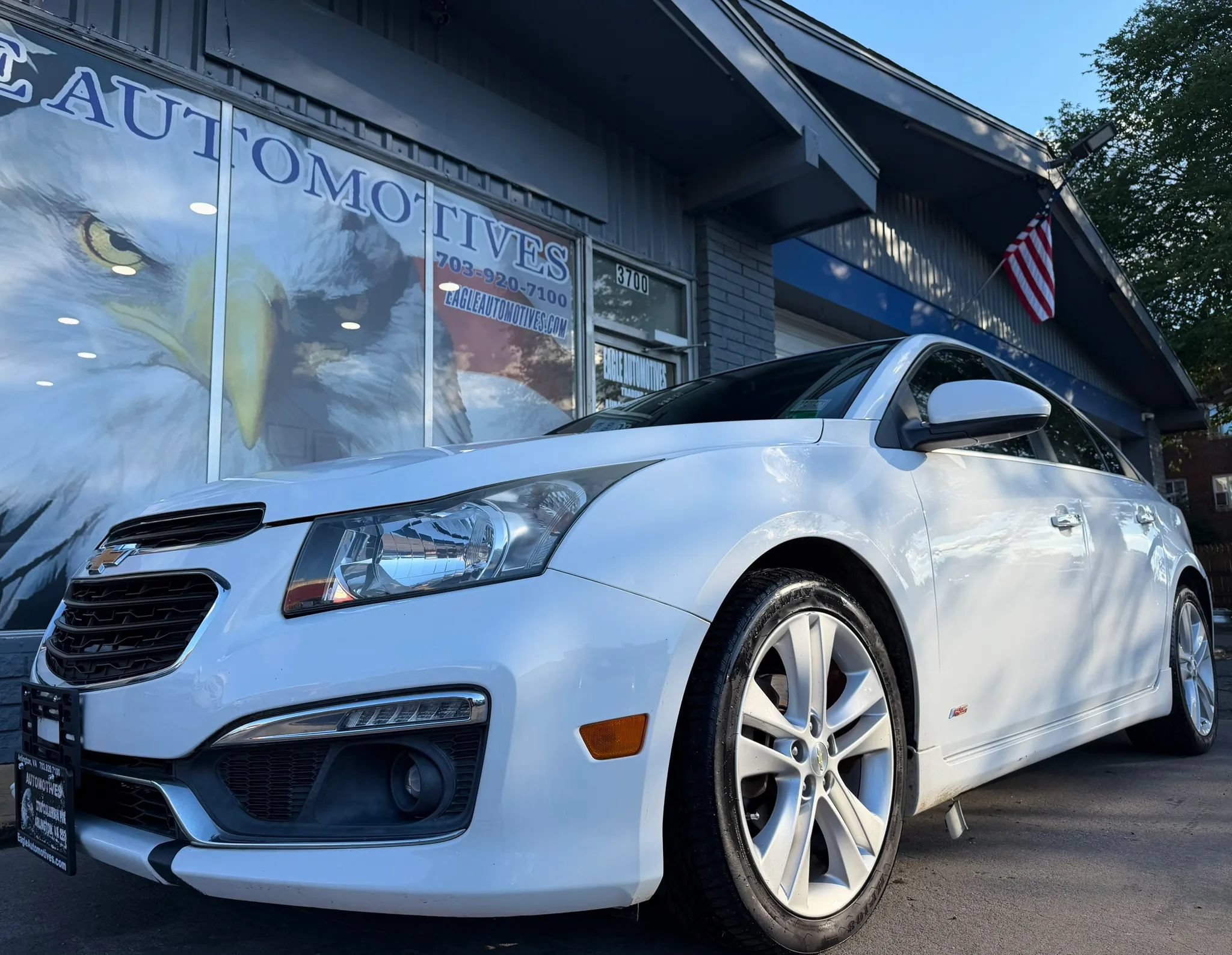 Used 2015 Chevrolet Cruze LTZ w/ Sun, Sound and Sport Package FWD image 7