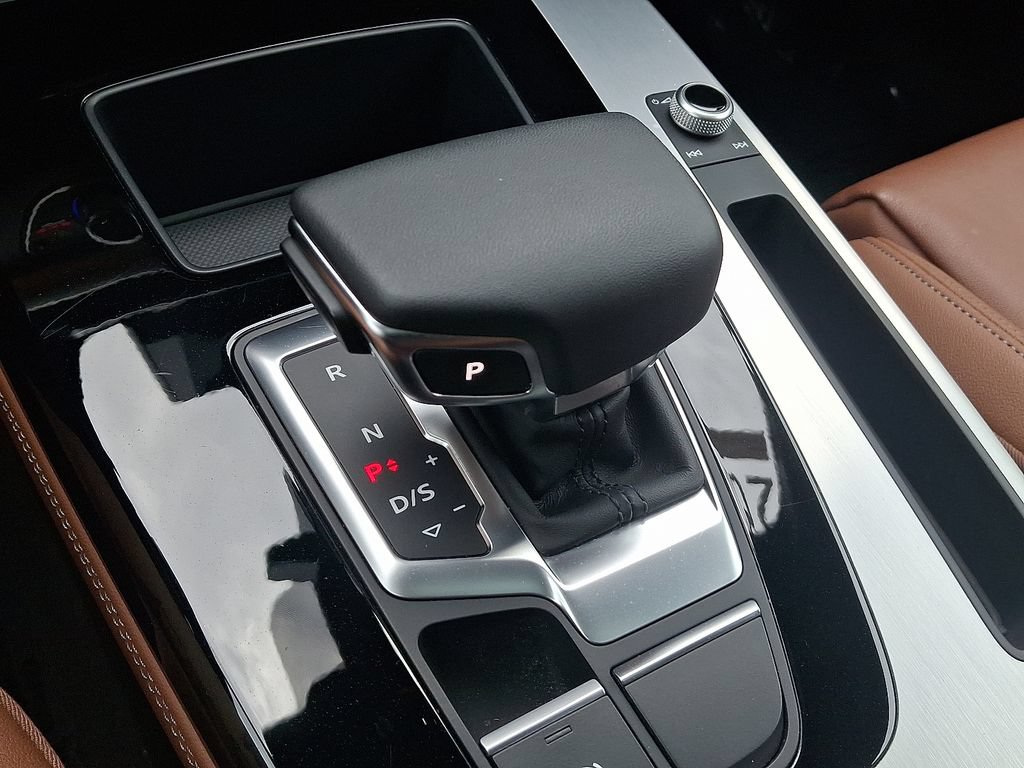 Certified 2024 Audi Q5 2.0T Premium Plus AWD/4WD image 16