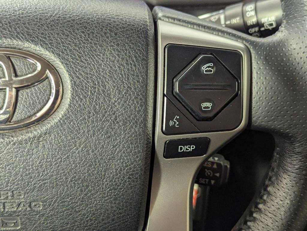 Used 2014 Toyota 4Runner SR5 AWD/4WD image 36