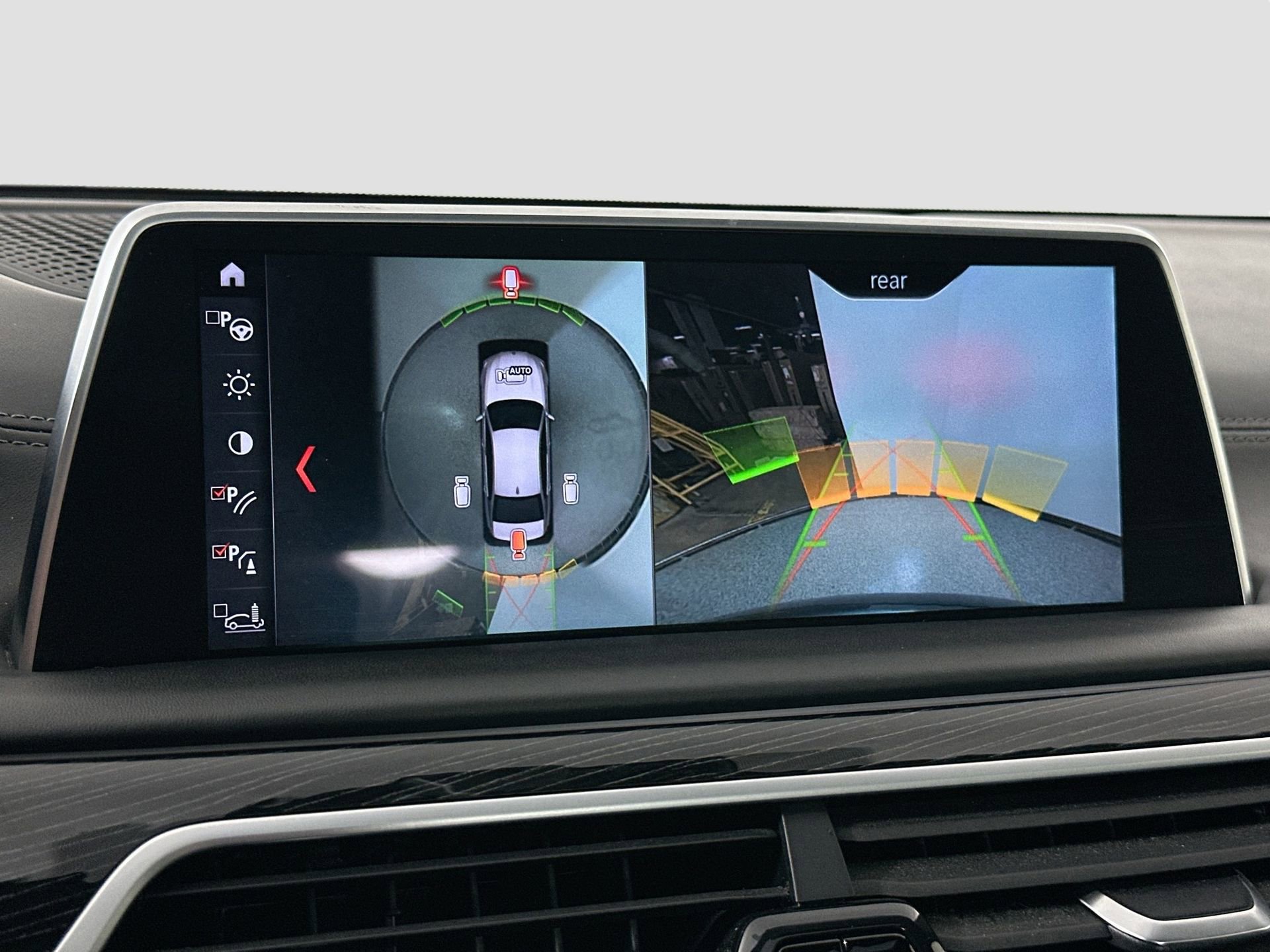 Used 2019 BMW 750i xDrive w/ Executive Package image 15