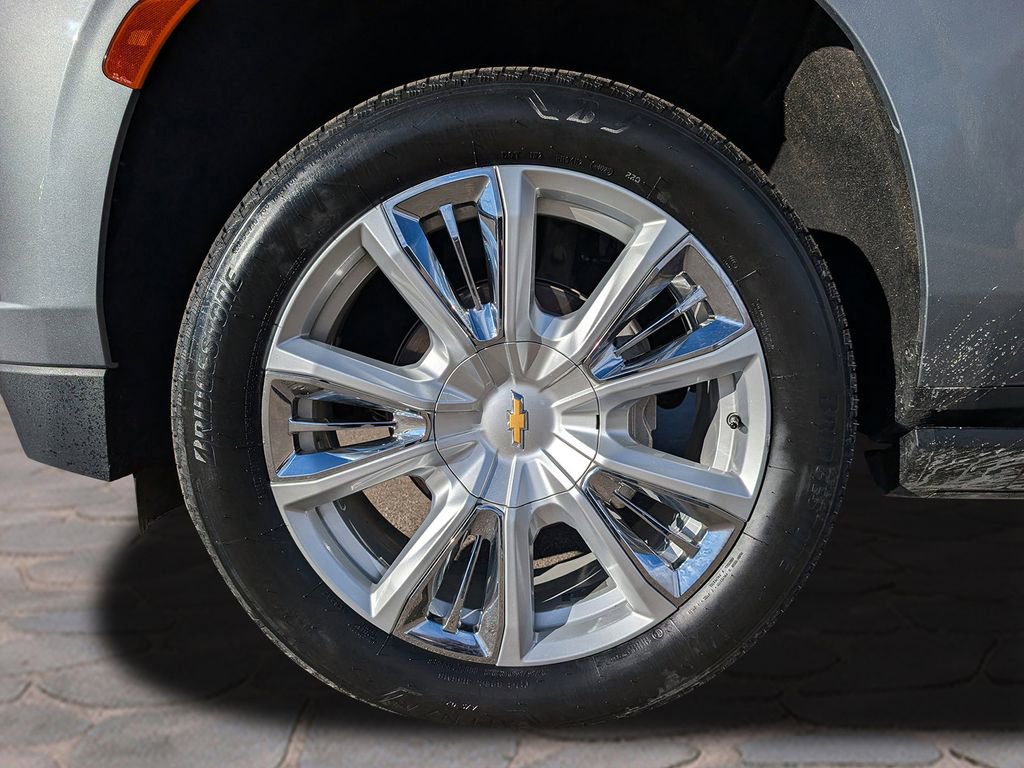 Used 2024 Chevrolet Tahoe High Country AWD/4WD image 12