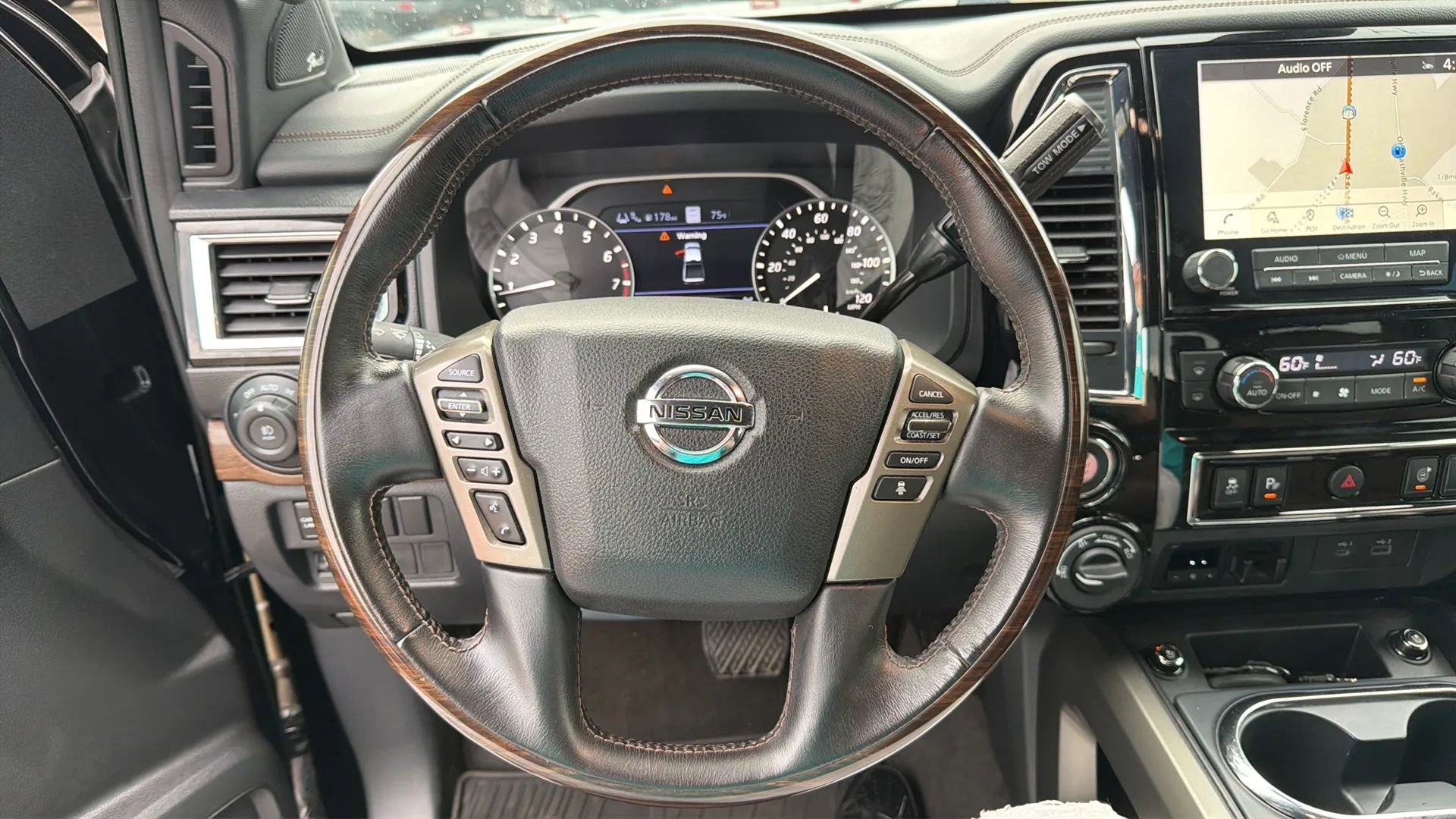 Used 2021 Nissan Titan Platinum Reserve w/ Moonroof Package image 19
