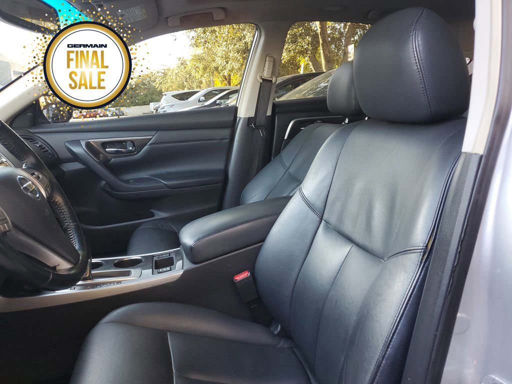 Used 2013 Nissan Altima 2.5 SL w/ Technology Pkg image 16
