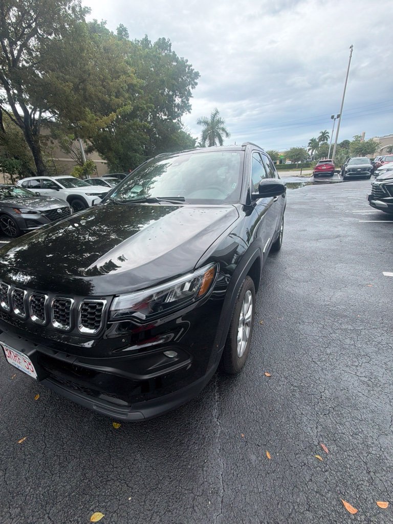 Used 2025 Jeep Compass Latitude