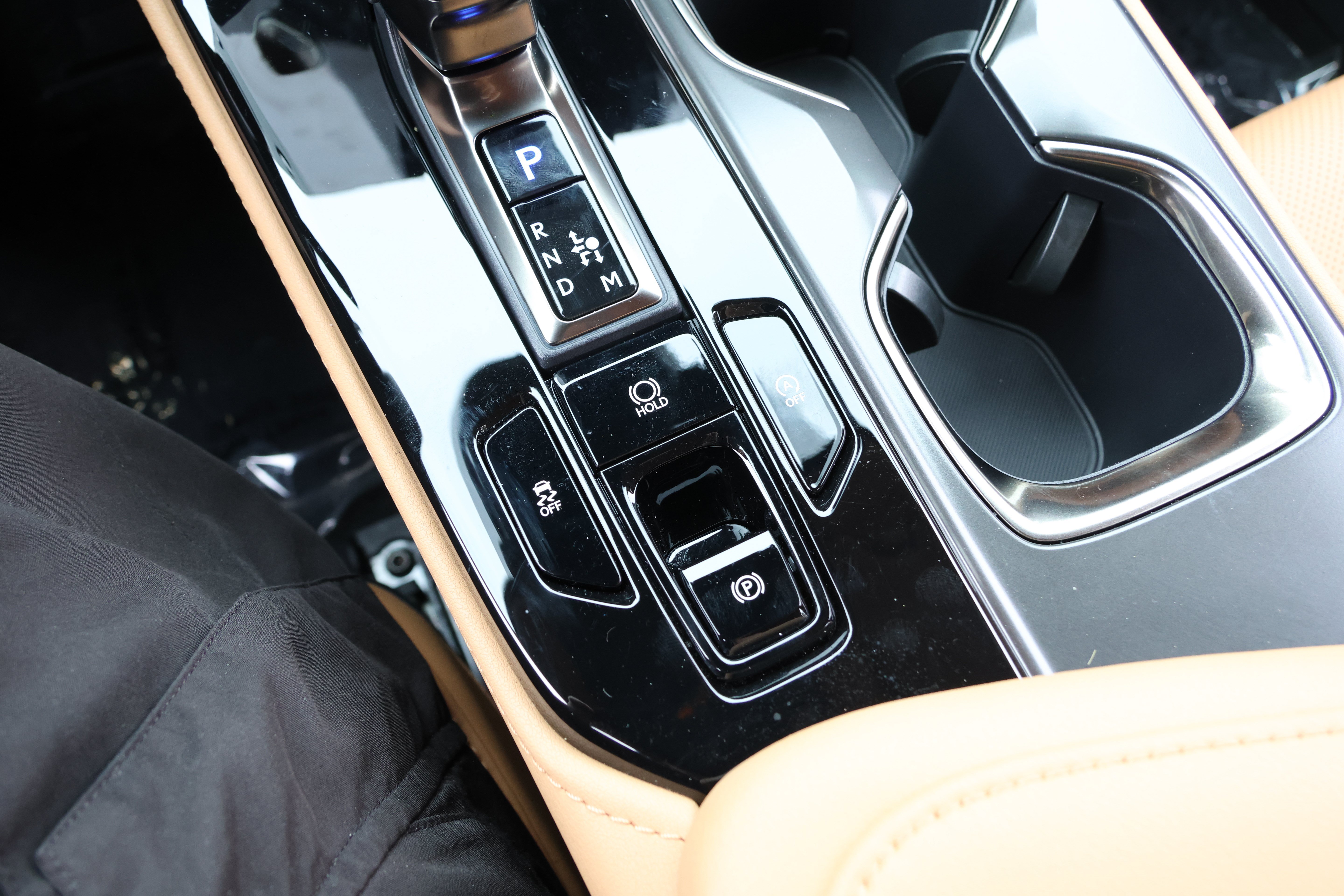 Certified 2025 Lexus NX 250 FWD w/ Cold Area Package image 31