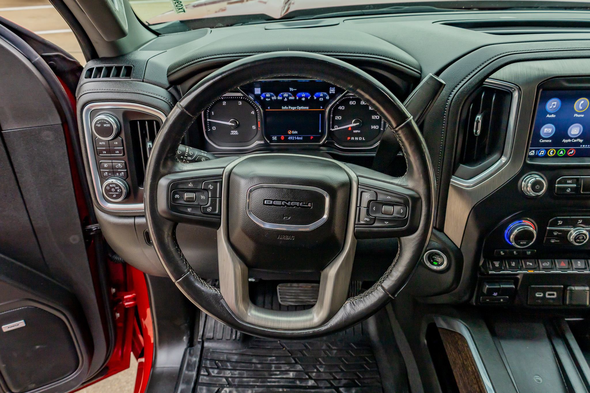 Used 2022 GMC Sierra 3500 Denali AWD/4WD image 19