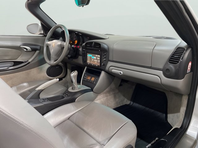 Used 2004 Porsche Boxster RWD image 26
