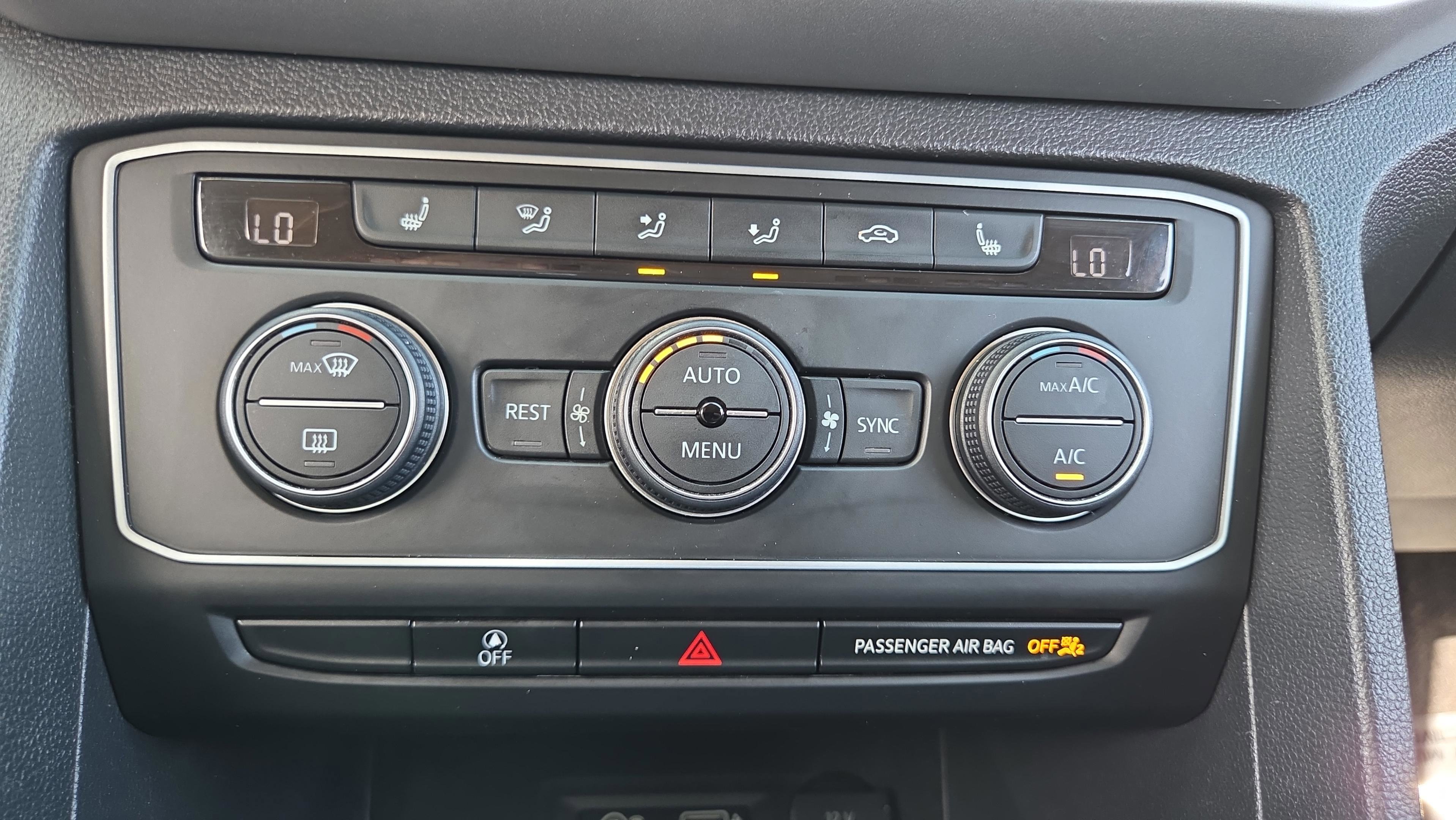 Used 2019 Volkswagen Atlas SE w/ Towing Package FWD image 31