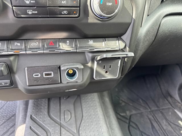Used 2025 Chevrolet Silverado 2500 Custom w/ Custom Value Package AWD/4WD image 24
