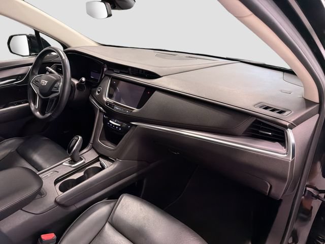 Used 2017 Cadillac XT5 Luxury w/ Driver Awareness Package FWD image 26