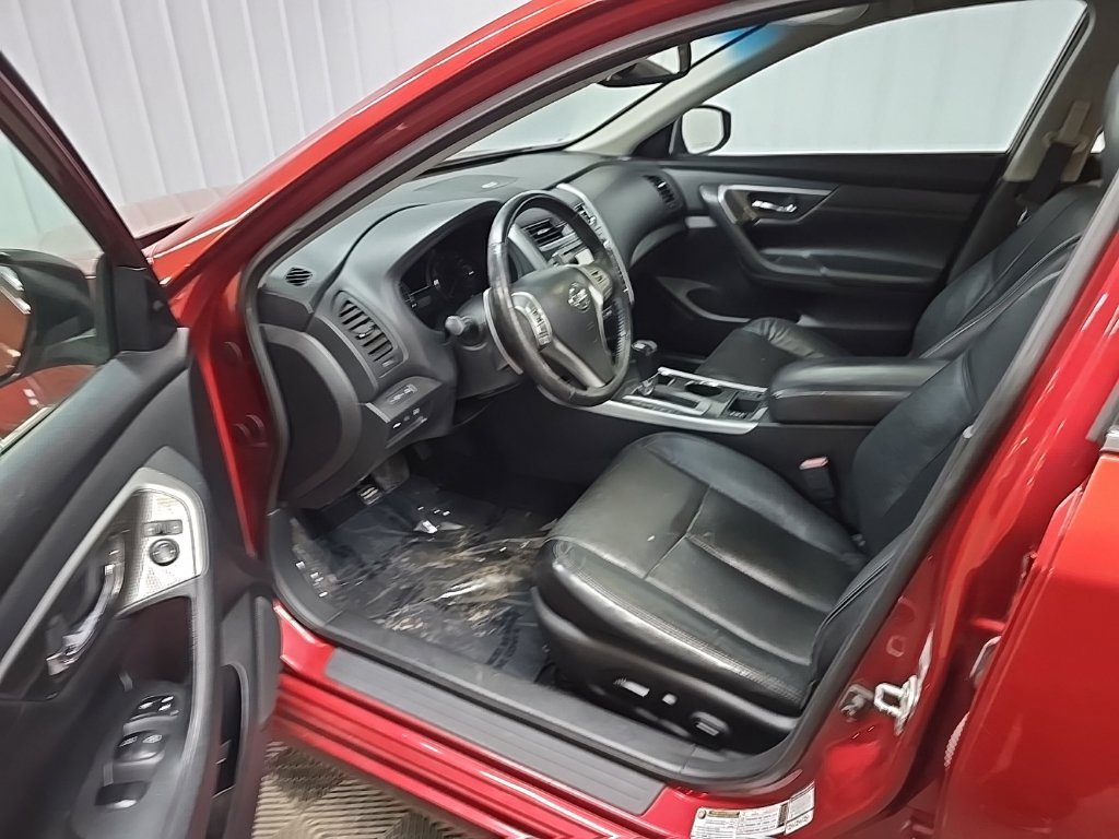 Used 2015 Nissan Altima 3.5 SL FWD image 30