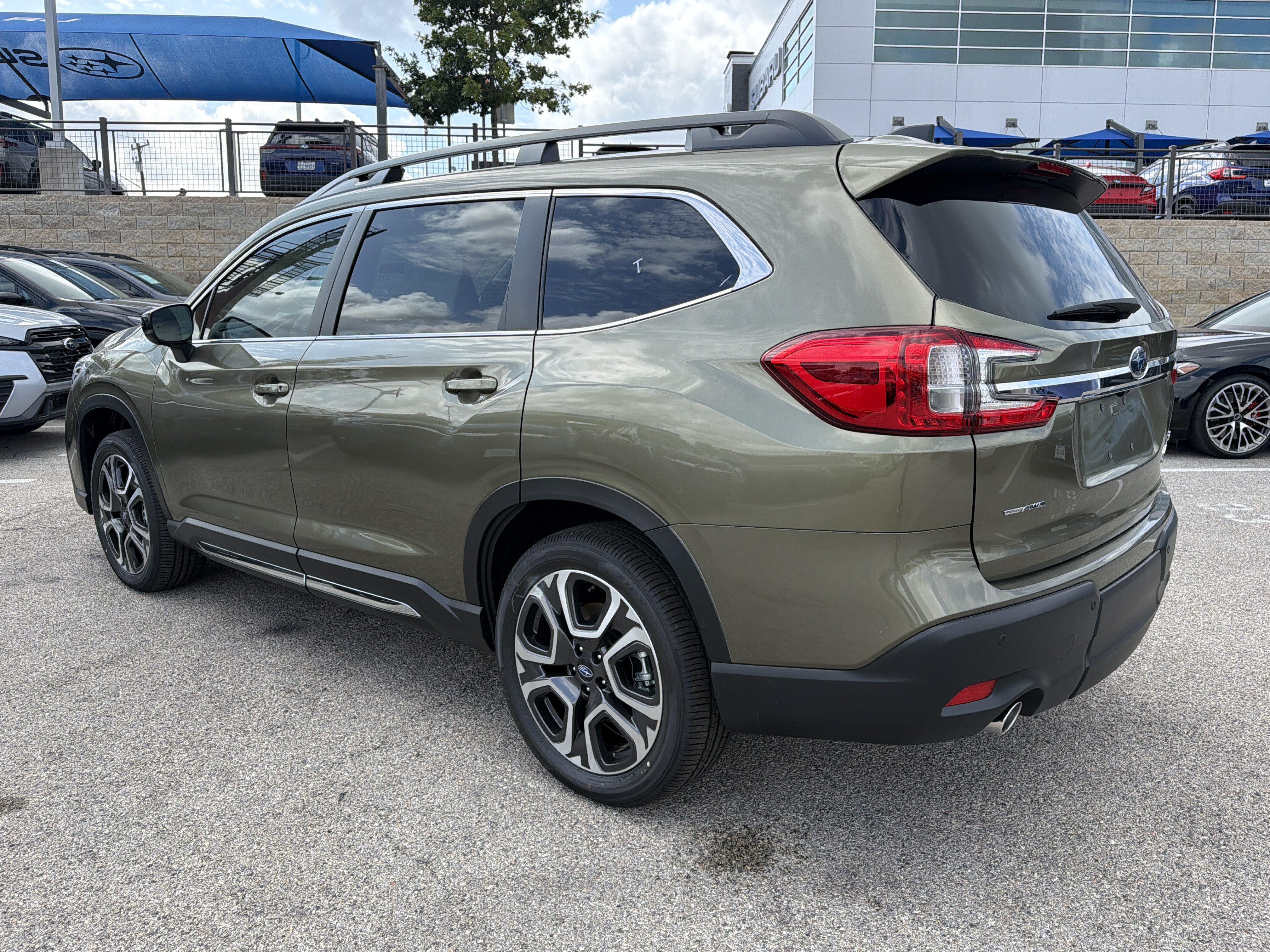 New 2027 Subaru Ascent Limited AWD/4WD image 5