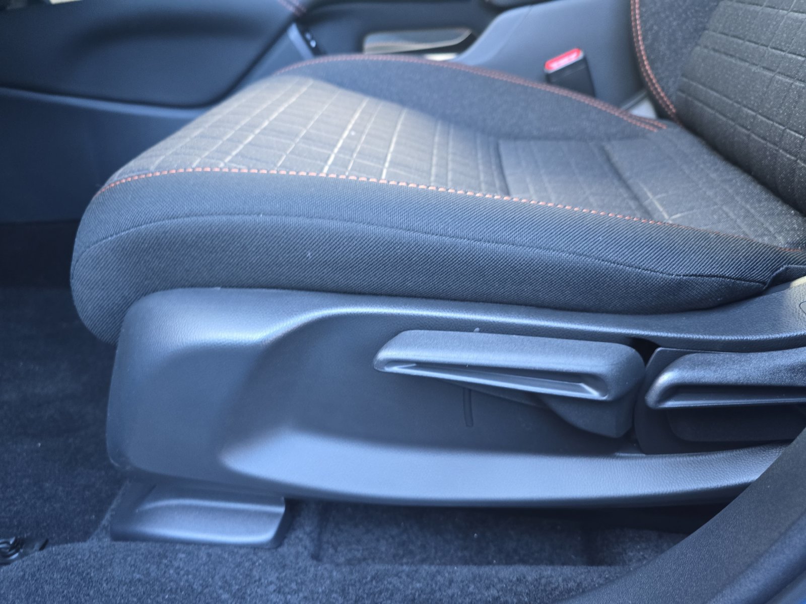 New 2027 Honda HR-V Sport image 26