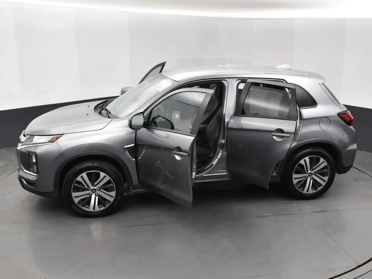 Used 2024 Mitsubishi Outlander Sport SE AWD/4WD image 7