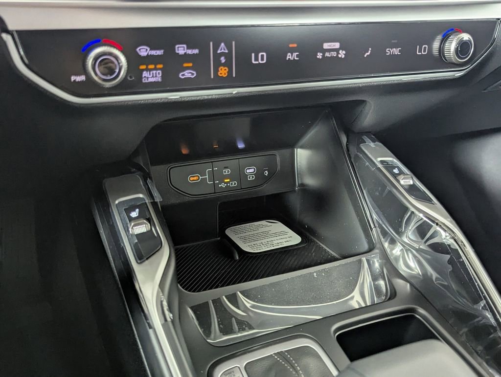 New 2026 Kia Sorento S w/ S Panoramic Sunroof Package FWD image 19