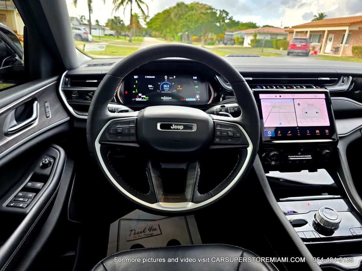 Used 2022 Jeep Grand Cherokee Limited 4xe image 3