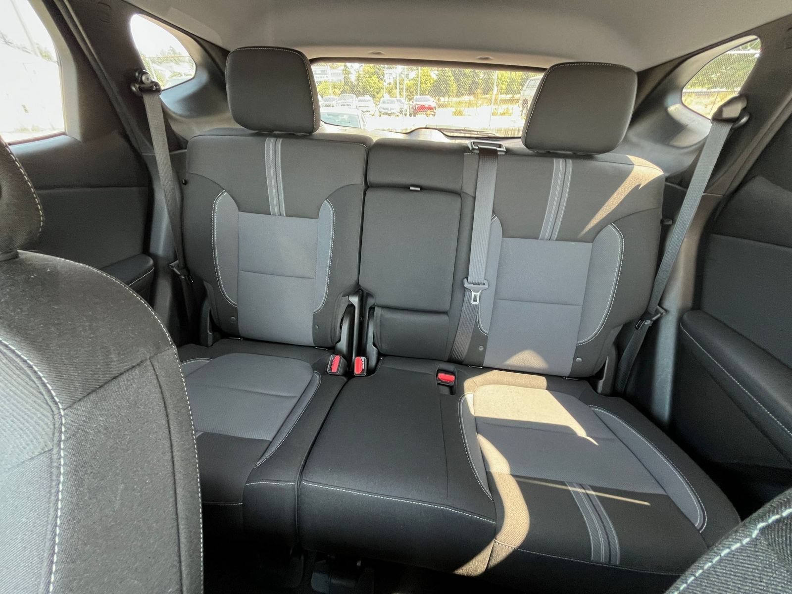 Used 2025 Chevrolet Blazer LT FWD image 39
