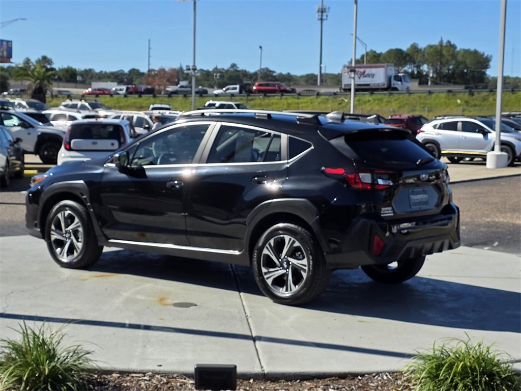 Used 2024 Subaru Crosstrek 2.0i Premium image 4