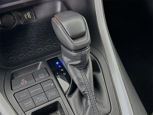 Certified 2025 Toyota RAV4 XLE image 21