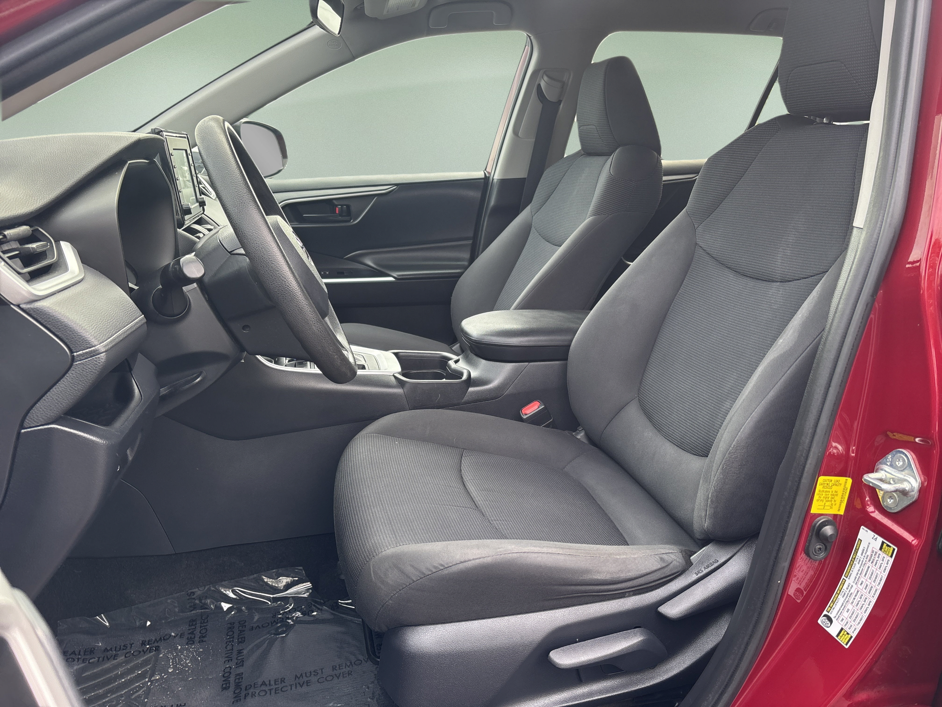 Used 2019 Toyota RAV4 LE w/ Carpet Mat Package FWD image 18