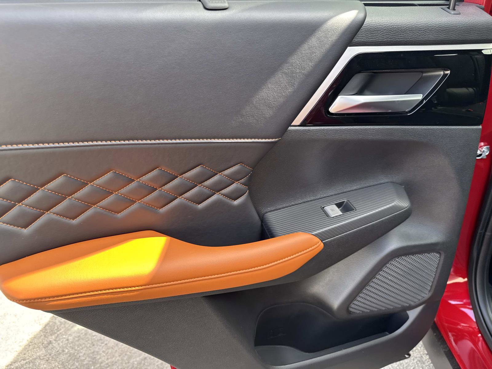 New 2025 Mitsubishi Outlander SEL image 11