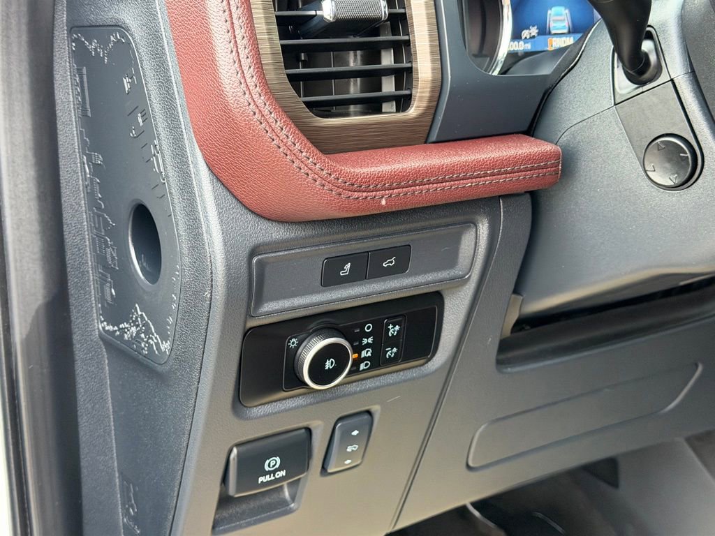 Used 2024 Ford Expedition Max Limited image 26