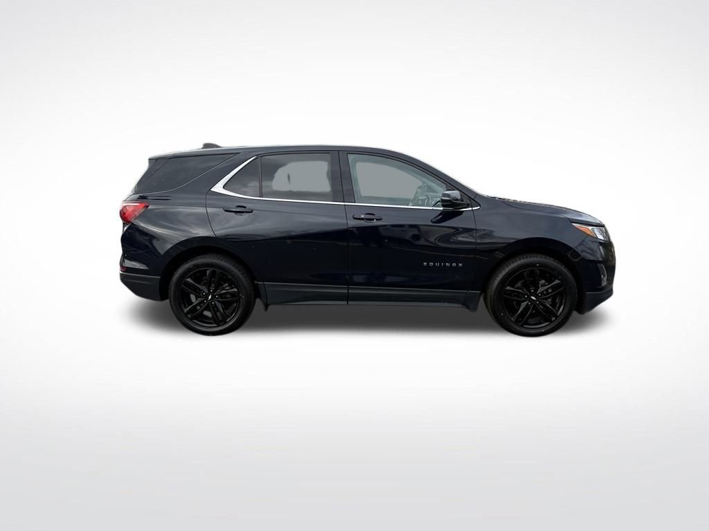 Used 2020 Chevrolet Equinox LT w/ Sport Edition image 8