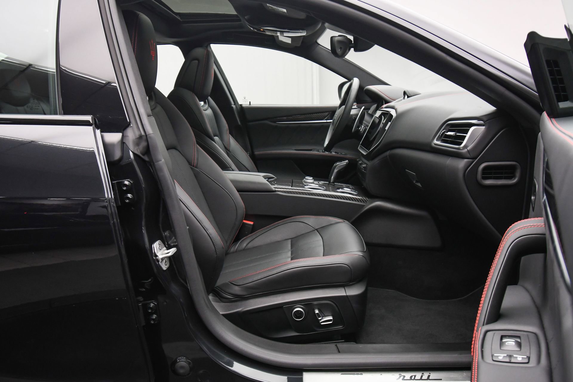 New 2024 Maserati Ghibli Modena Ultima Q4 image 48