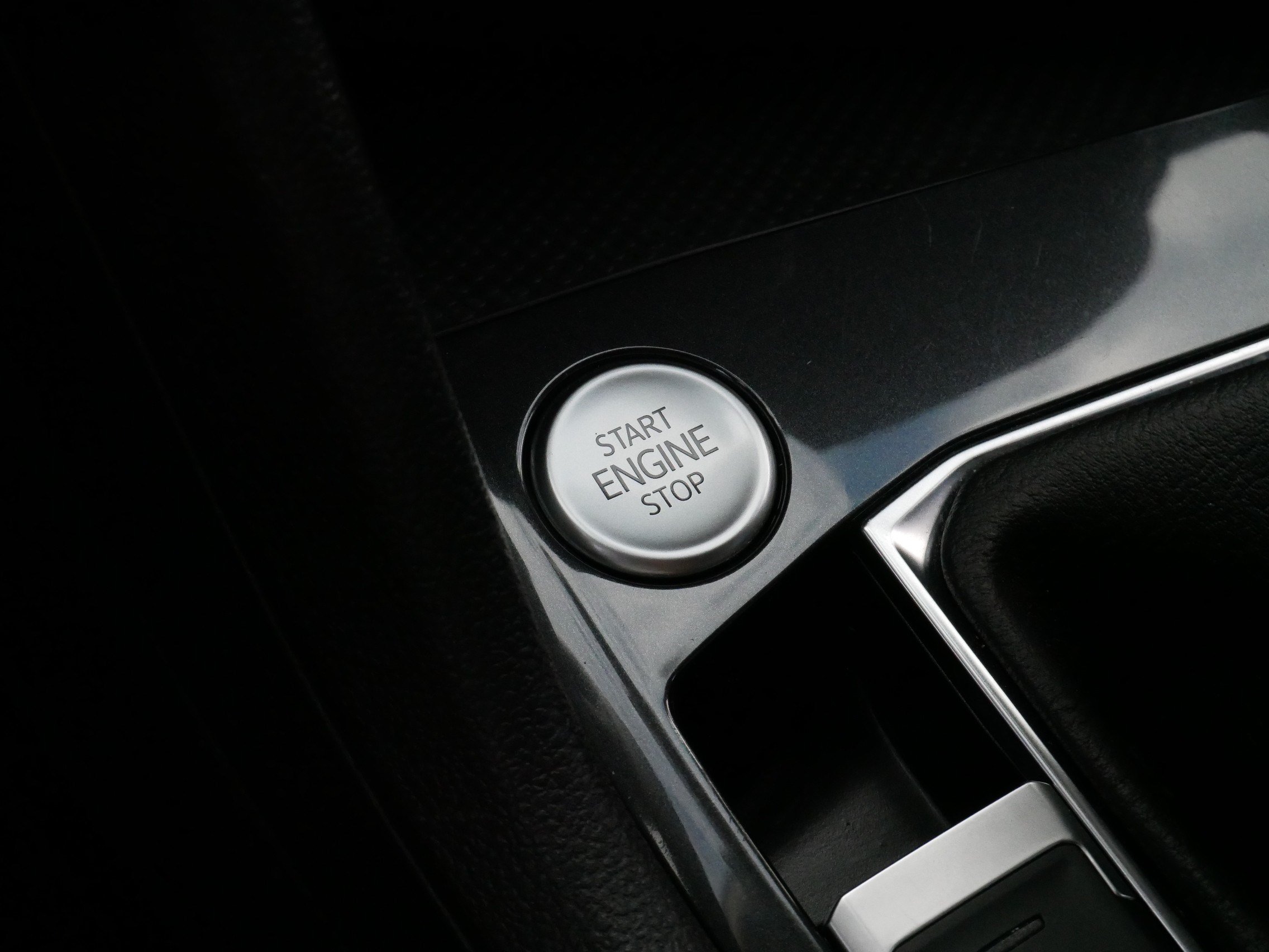 Certified 2024 Volkswagen Tiguan S AWD/4WD image 28