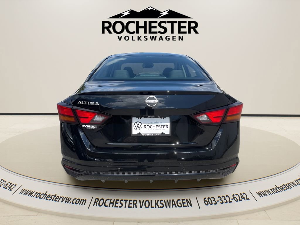 Used 2024 Nissan Altima 2.5 S FWD image 5