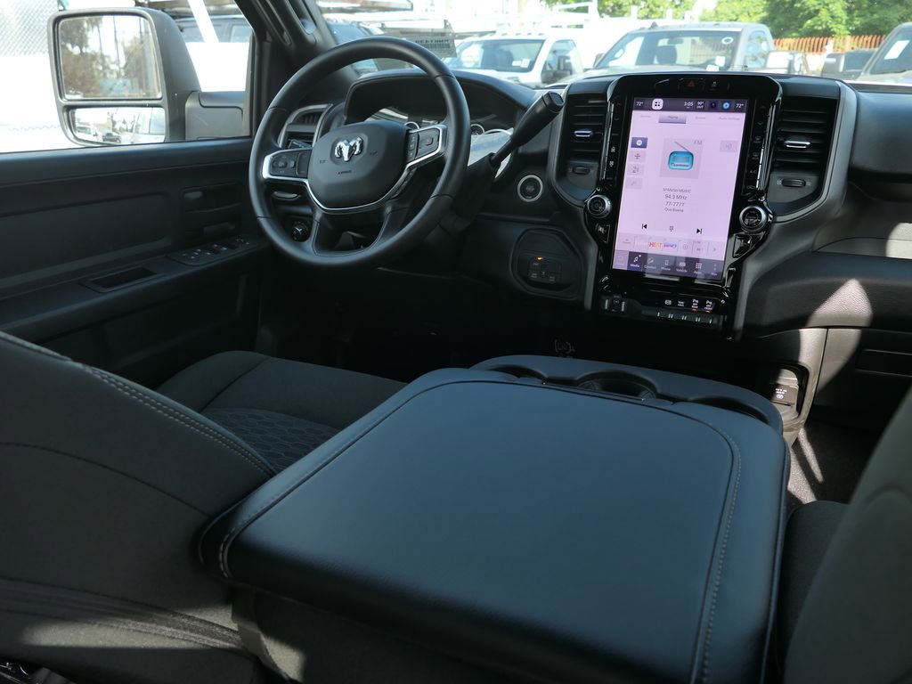 New 2026 RAM 3500 Tradesman AWD/4WD image 21
