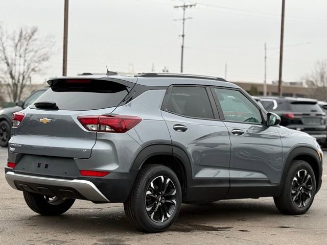 Used 2021 Chevrolet TrailBlazer LT w/ Driver Confidence Package image 37
