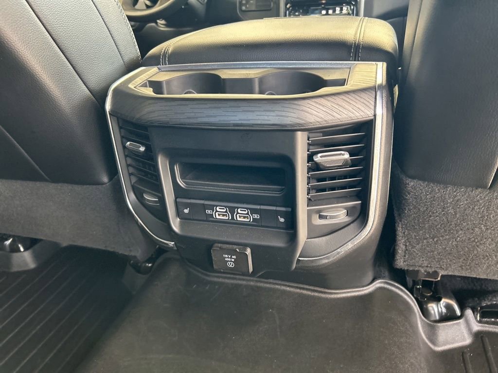 Used 2024 RAM 2500 Laramie w/ Night Edition image 30