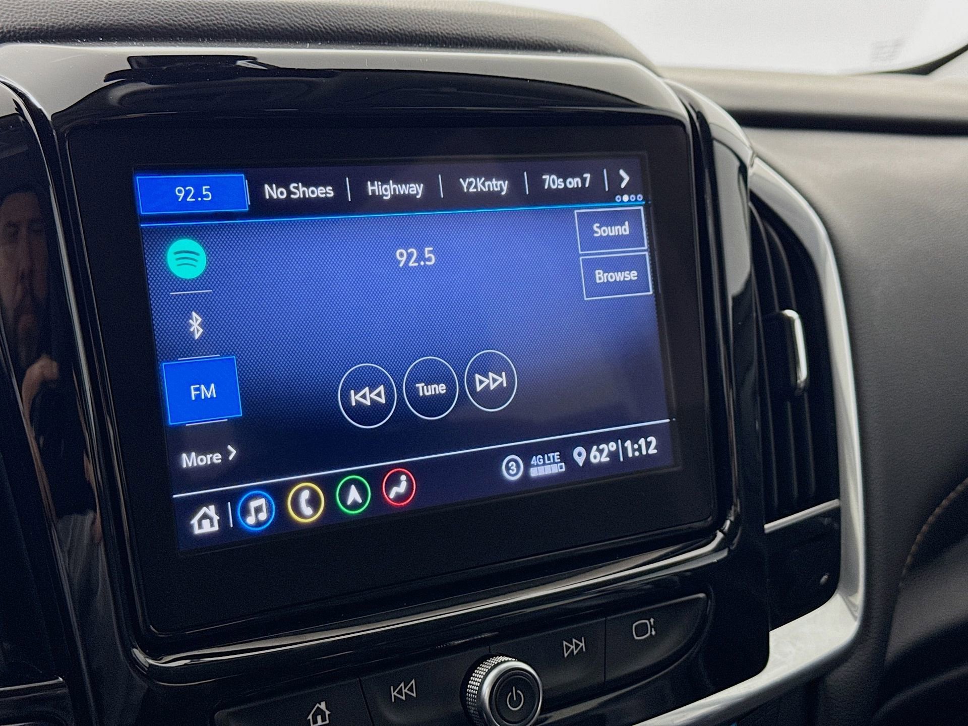 Used 2020 Chevrolet Traverse Premier image 16