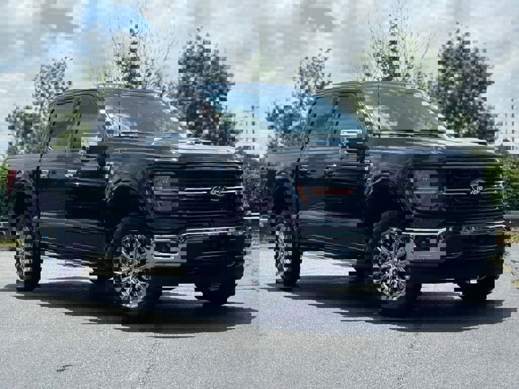 New 2025 Ford F150 XLT w/ Equipment Group 302A MID image 2