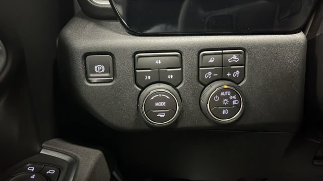New 2026 Chevrolet Silverado 2500 LT w/ All Star Edition AWD/4WD image 30