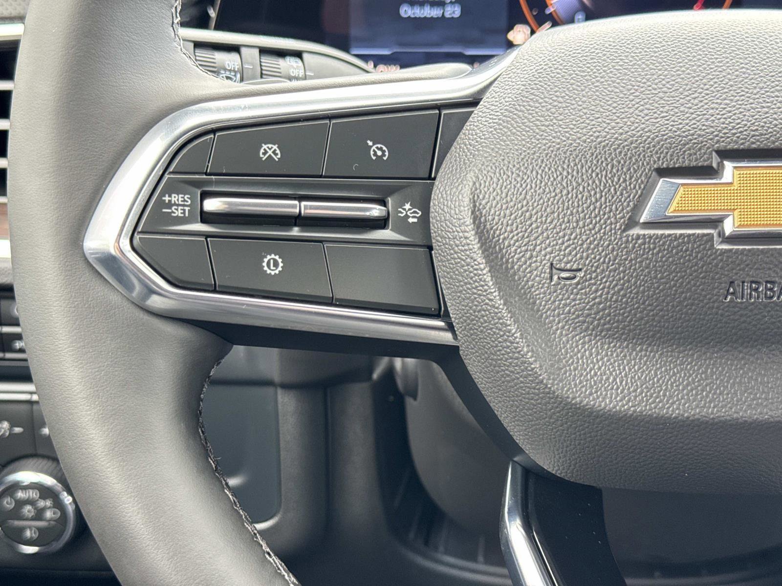 New 2026 Chevrolet Suburban Premier image 6