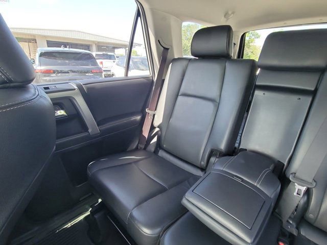Used 2023 Toyota 4Runner Limited AWD/4WD image 4