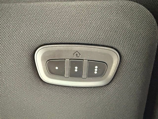 New 2026 Jeep Cherokee Limited image 18