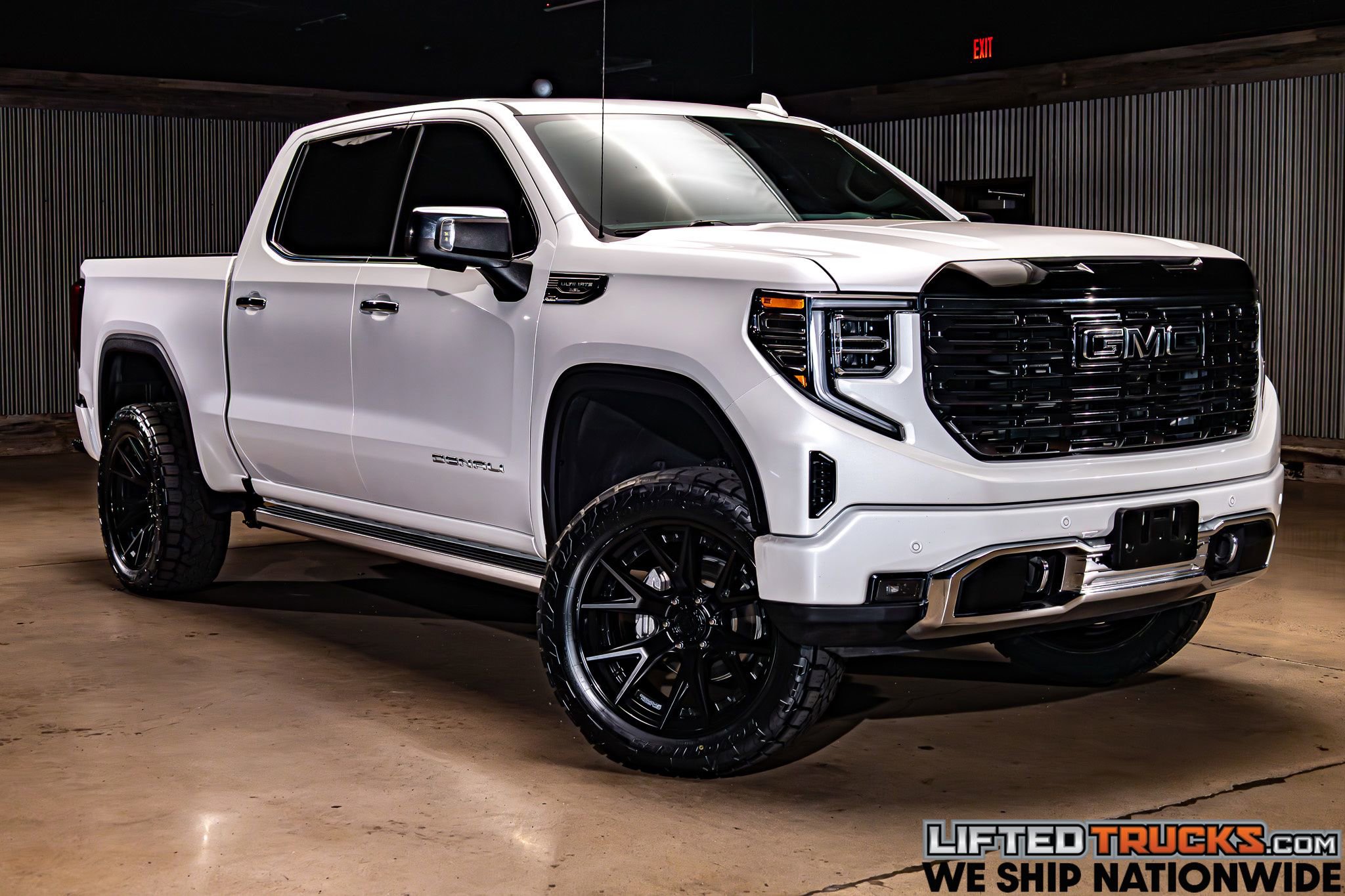Used 2025 GMC Sierra 1500 Denali Ultimate AWD/4WD image 1
