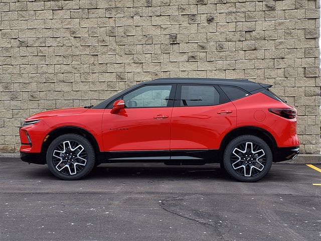 New 2026 Chevrolet Blazer RS FWD image 2