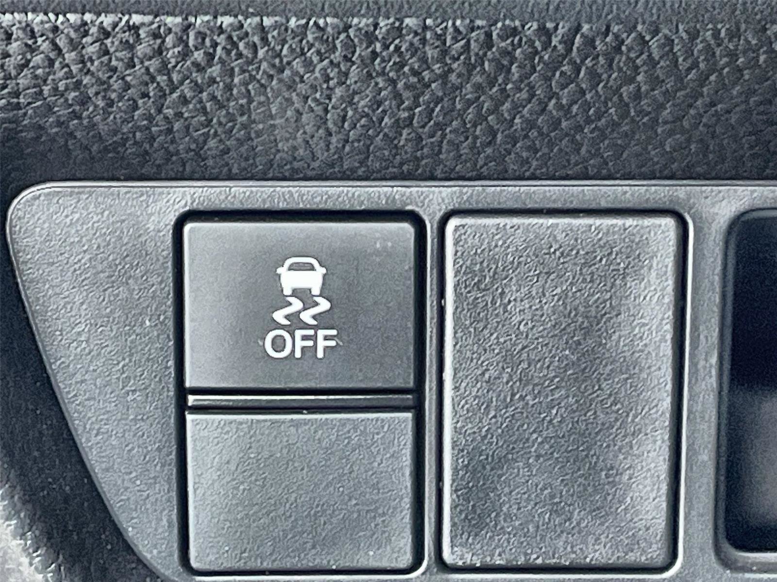 Certified 2025 Honda HR-V Sport image 15