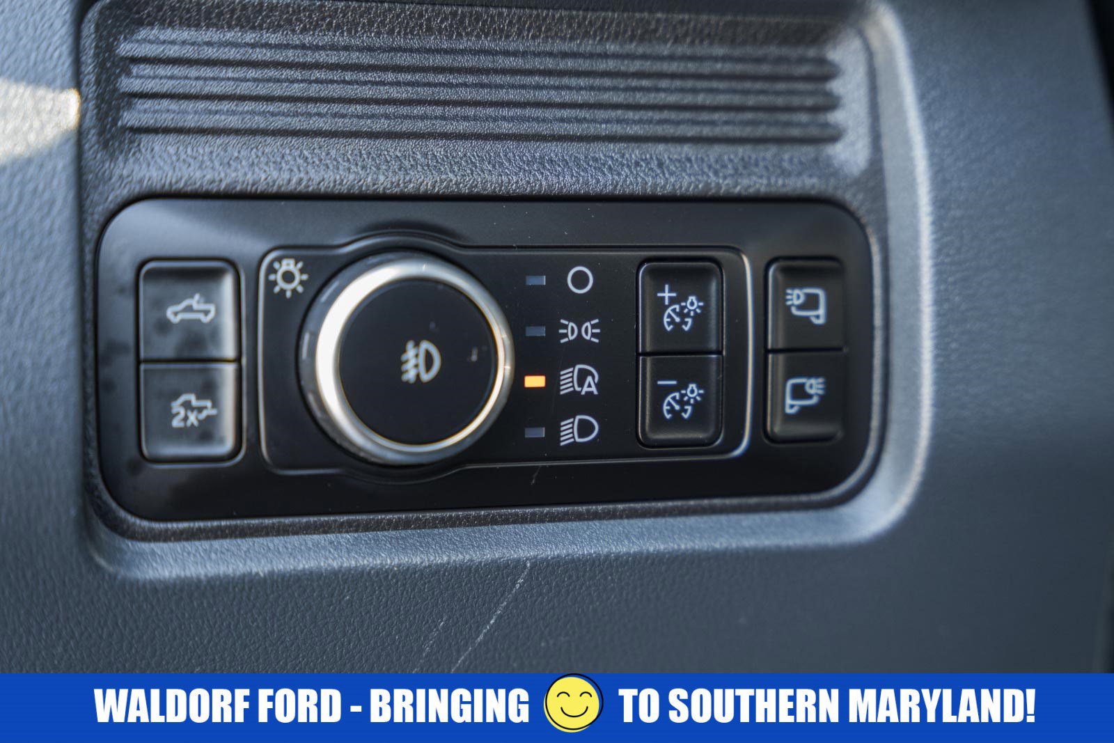 Used 2025 Ford F250 Lariat w/ Lariat Ultimate Package image 52