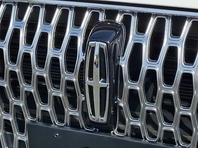 Used 2024 Lincoln Corsair AWD image 33