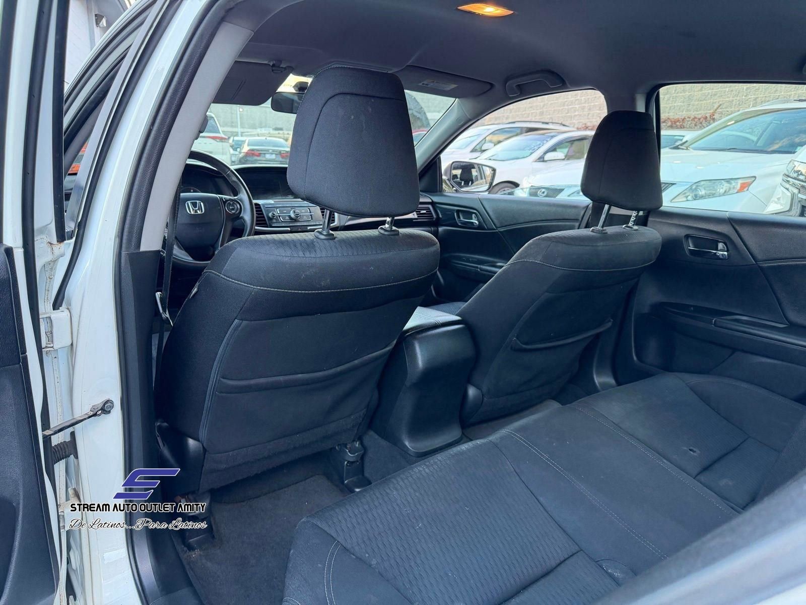 Used 2015 Honda Accord Sport image 18