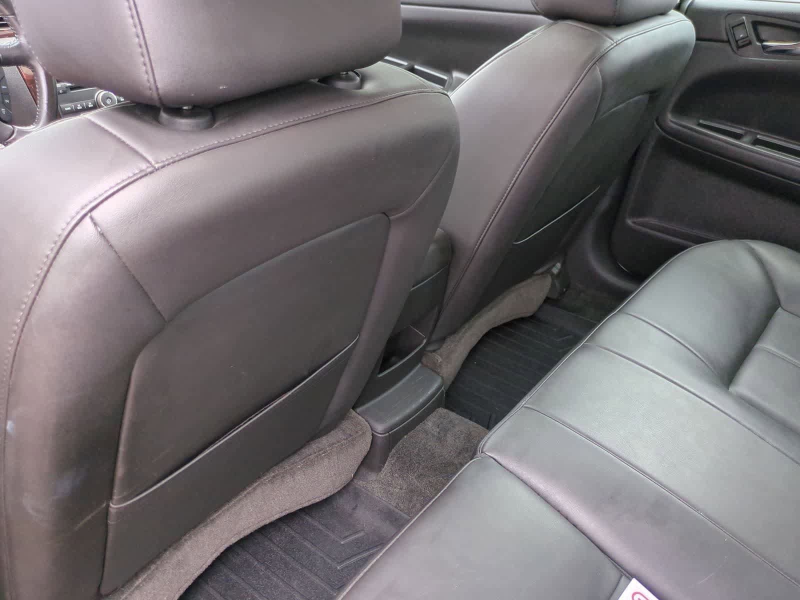 Used 2012 Chevrolet Impala LTZ FWD image 18